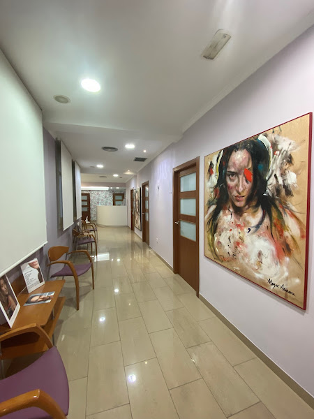 Clínica Claudia Parra / Cirugía plástica y reconstructiva