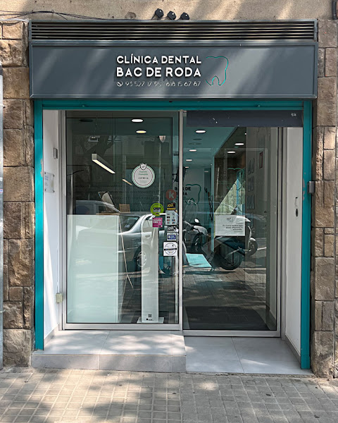 Clínica Dental Bac de Roda