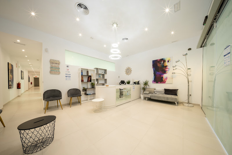 Clínica Dental Del Turia