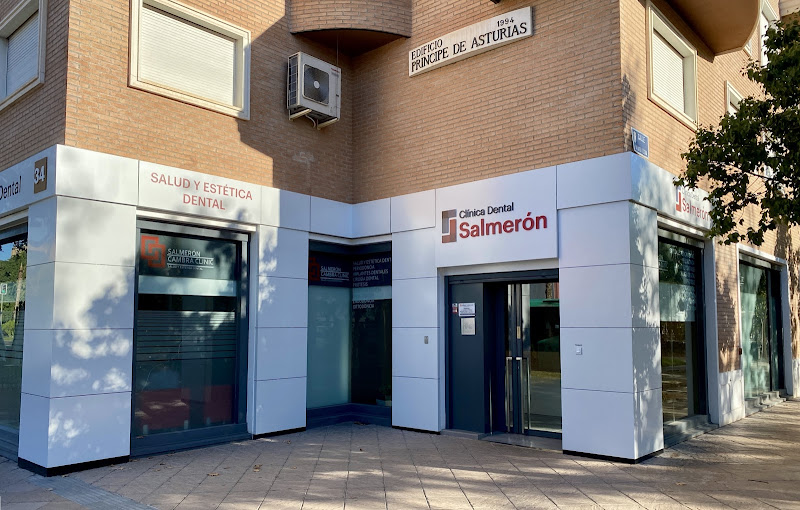 Clínica Dental Salmerón
