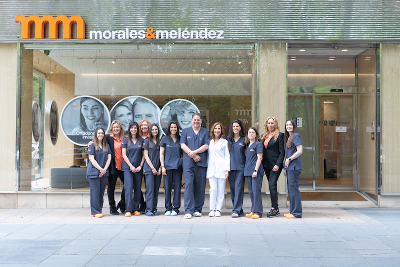 Clínica dental MM – IMPLANTES DENTALES