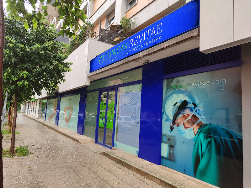 Clínicas Revitae del Dr. Oyola Sevilla