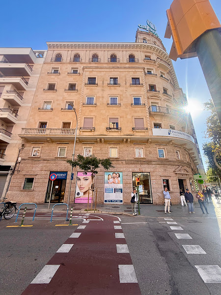 Confident Clinica Dental & Medicina Estética