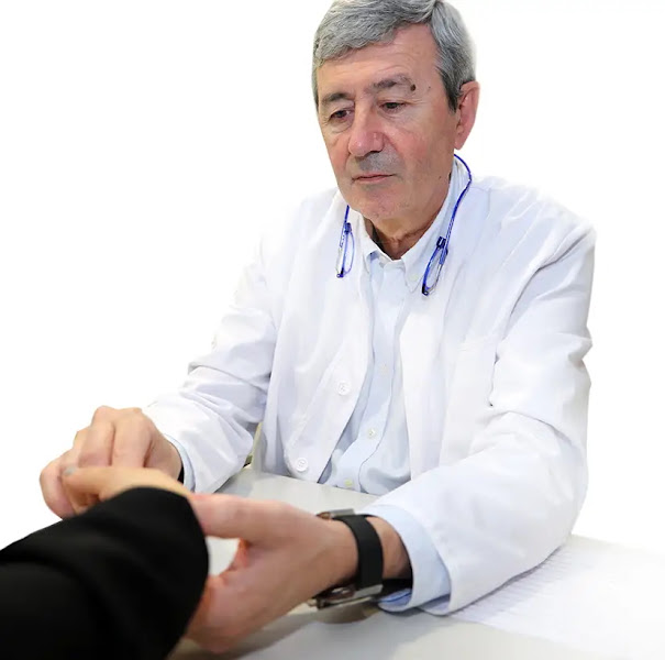 Dr. Víctor Galán Labaca – Cirugía de la mano en Bilbao