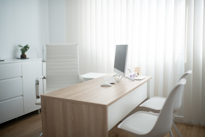 Dra. Renata Soares – Medicina Estética