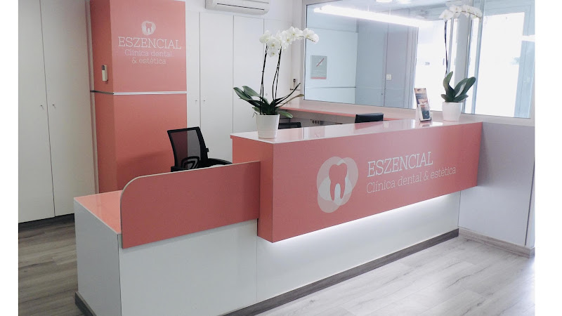 ESZENCIAL Clínica Dental & Estética