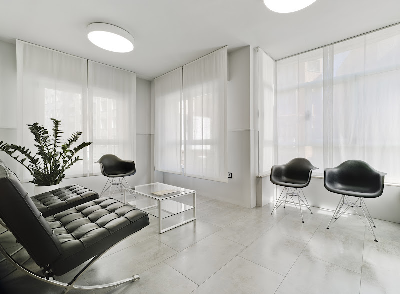 Emilio García Romero Estética Dental