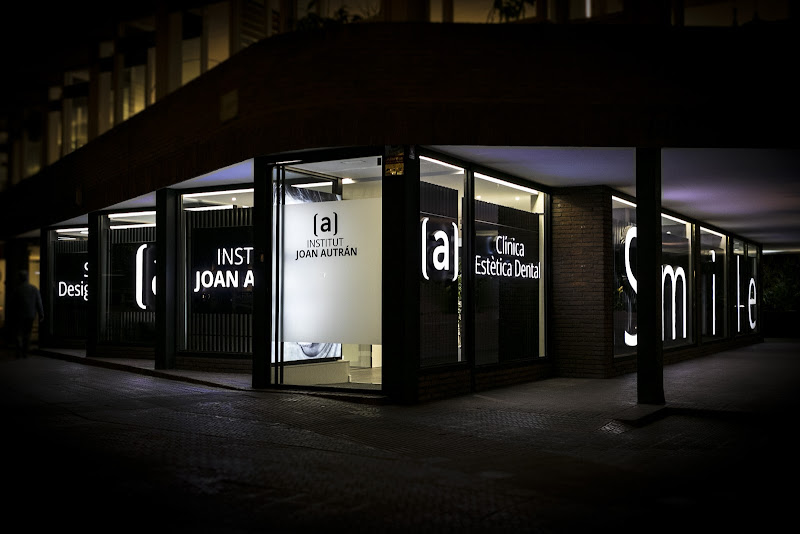 Institut Joan Autrán · Estética Dental Barcelona