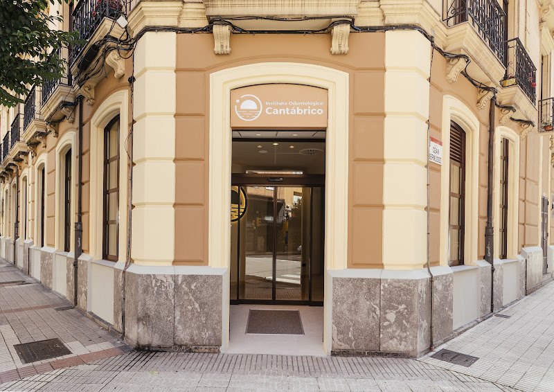 Instituto Odontológico Cantábrico – Dentista en Gijón