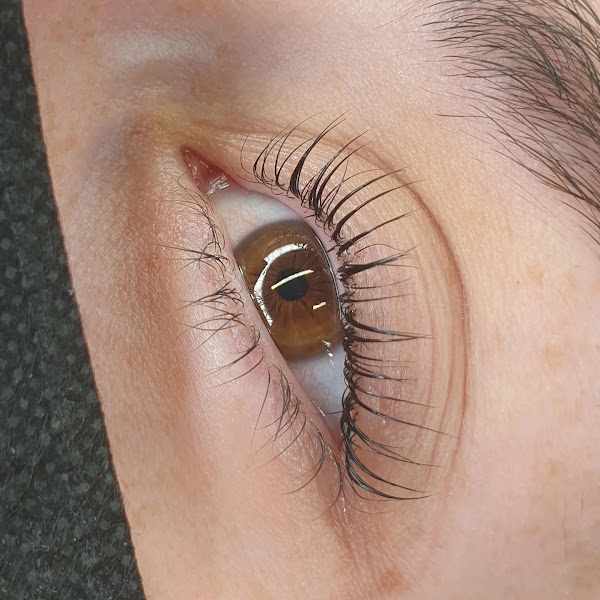 Noëlle Makeup & Beauty