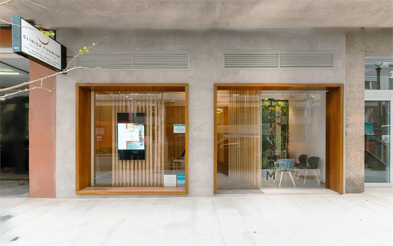 Titanium Clínica Dental & Estética